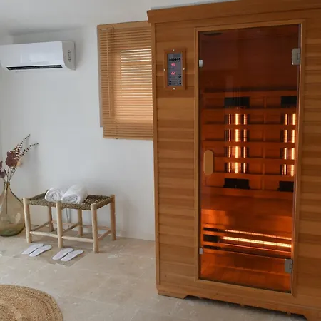 L'insolente Sauna 50 Nuances De Grey Lembras